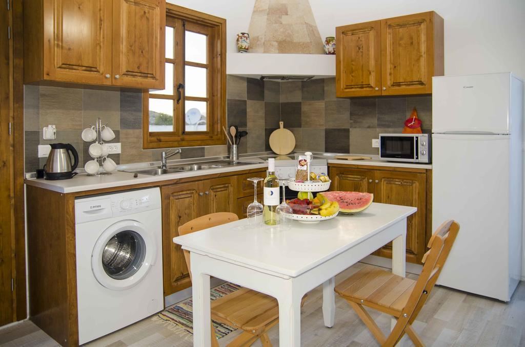 Lindos Seaside Junior Apartment ภายนอก รูปภาพ